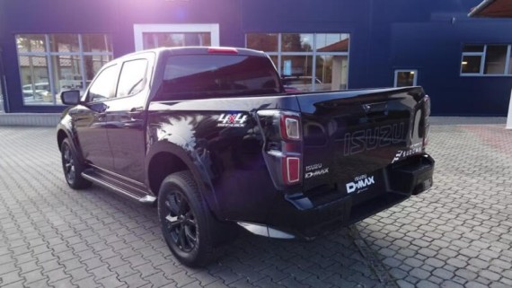 Isuzu D-Max V-Cross 2.2L 163K 4x4 8st. A/T (foto 38)
