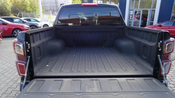 Isuzu D-Max V-Cross 2.2L 163K 4x4 8st. A/T (foto 40)