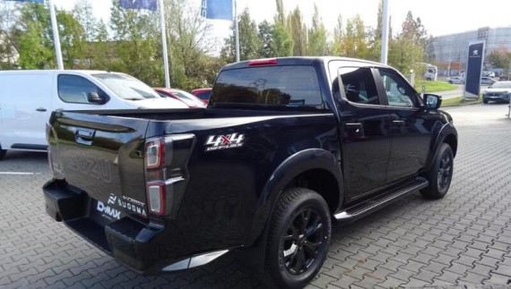 Isuzu D-Max V-Cross 2.2L 163K 4x4 8st. A/T (foto 42)