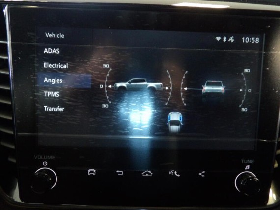 Isuzu D-Max V-Cross 2.2L 163K 4x4 8st. A/T (foto 28)
