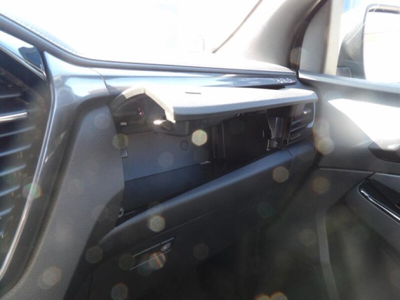 Isuzu D-Max V-Cross 2.2L 163K 4x4 8st. A/T (foto 21)
