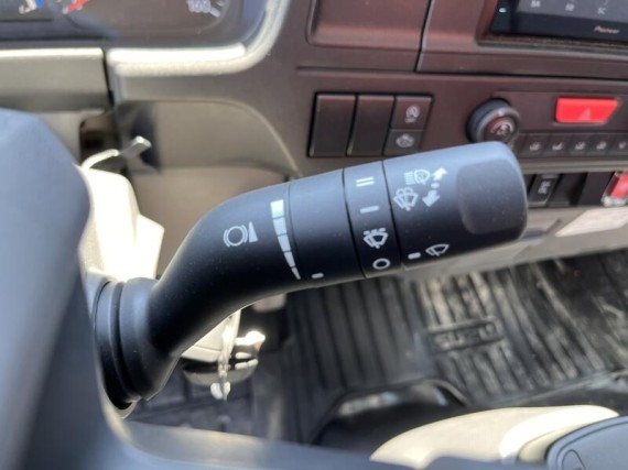 Isuzu M30 7,5t  3stranný sklápěč s rukou (foto 33)