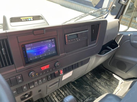 Isuzu M30 7,5t  3stranný sklápěč s rukou (foto 37)