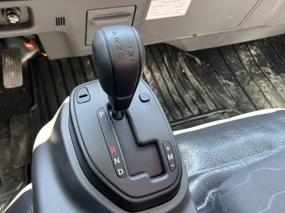 Isuzu M30 7,5t  3stranný sklápěč s rukou (foto 55)