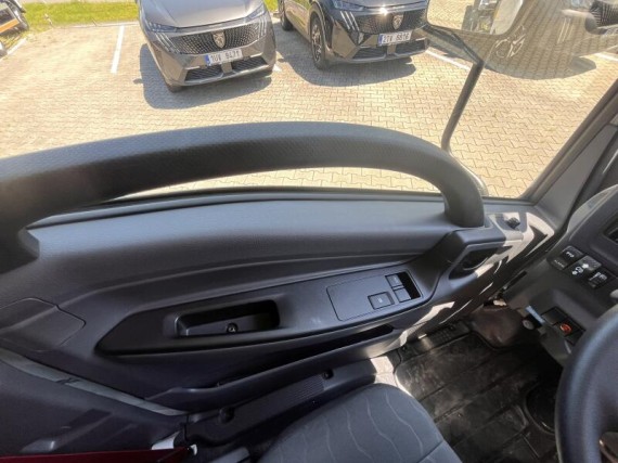 Isuzu M30 7,5t  3stranný sklápěč s rukou (foto 71)
