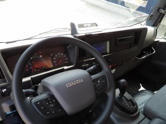 Isuzu M30 7,5t  3stranný sklápěč s rukou (foto 38)
