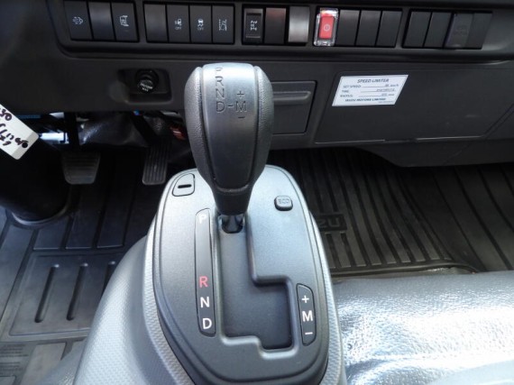 Isuzu M30 7,5t  3stranný sklápěč s rukou (foto 64)