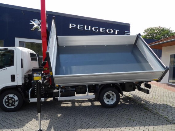 Isuzu M30 7,5t  3stranný sklápěč s rukou (foto 97)