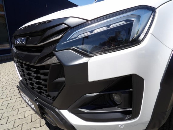 Isuzu D-Max V-Cross 2.2L 163K 4x4 8st. A/T (foto 50)
