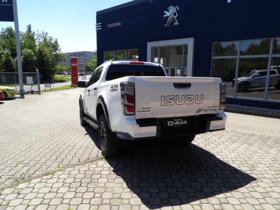 Isuzu D-Max V-Cross 2.2L 163K 4x4 8st. A/T (foto 4)