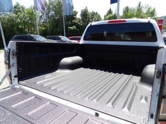 Isuzu D-Max V-Cross 2.2L 163K 4x4 8st. A/T (foto 7)