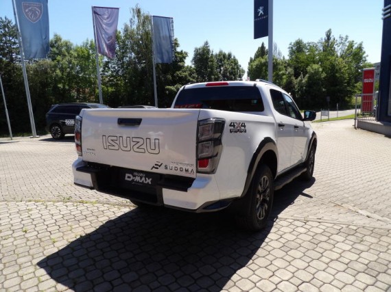 Isuzu D-Max V-Cross 2.2L 163K 4x4 8st. A/T (foto 8)
