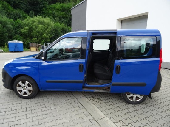 Fiat Dobló 1.3 JTD 66kw MAN5 (foto 11)
