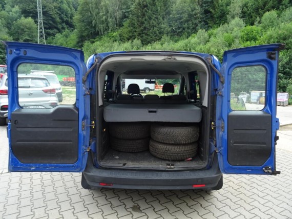 Fiat Dobló 1.3 JTD 66kw MAN5 (foto 9)