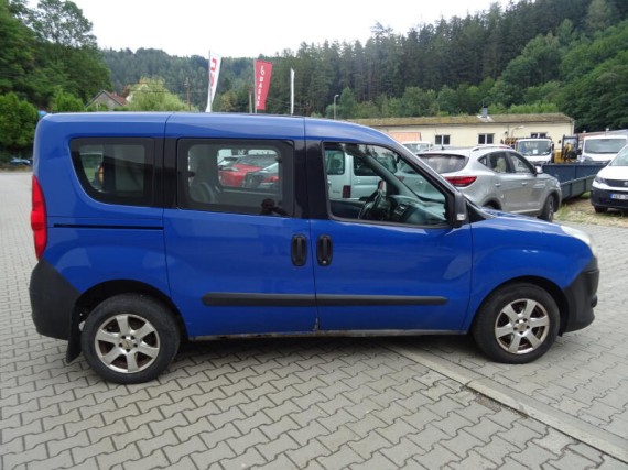 Fiat Dobló 1.3 JTD 66kw MAN5 (foto 7)