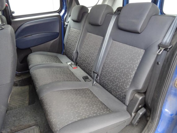Fiat Dobló 1.3 JTD 66kw MAN5 (foto 12)