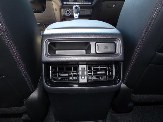 Isuzu D-Max LSE 2.2L 163K 4x4 8st. A/T (foto 3)