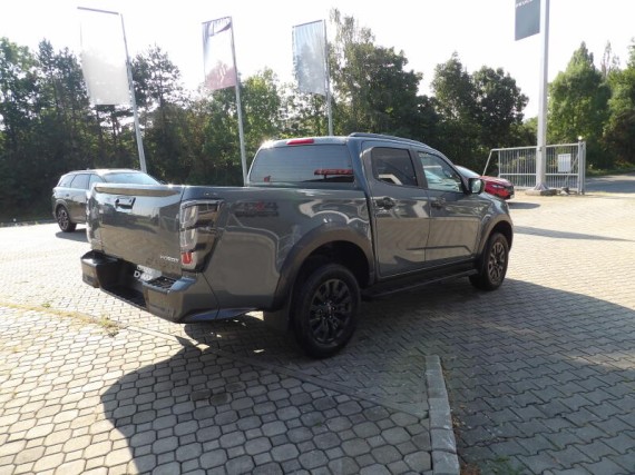 Isuzu D-Max V-Cross 2.2L 163K 4x4 8st. A/T (foto 43)