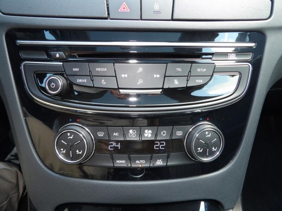 Peugeot 508 508 SW RXH 2,0 HDi 180 EAT6 (foto 26)