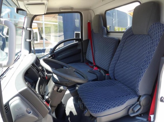 Isuzu M27 3,0L, hákový nosič kontejnerů (foto 8)