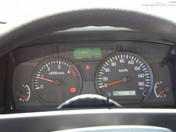 Isuzu M27 3,0L, hákový nosič kontejnerů (foto 16)