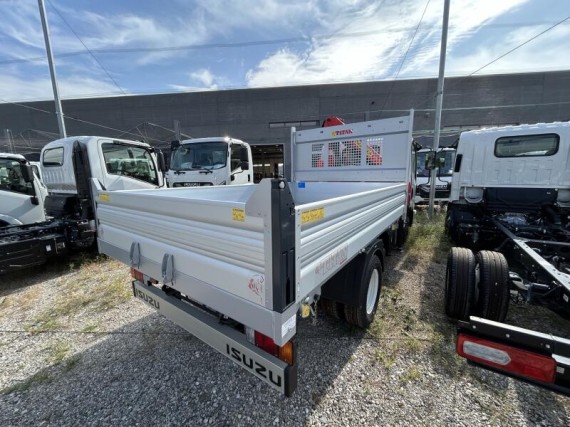 Isuzu M21 1,9L, 3s sklápěč s hydr. rukou (foto 2)