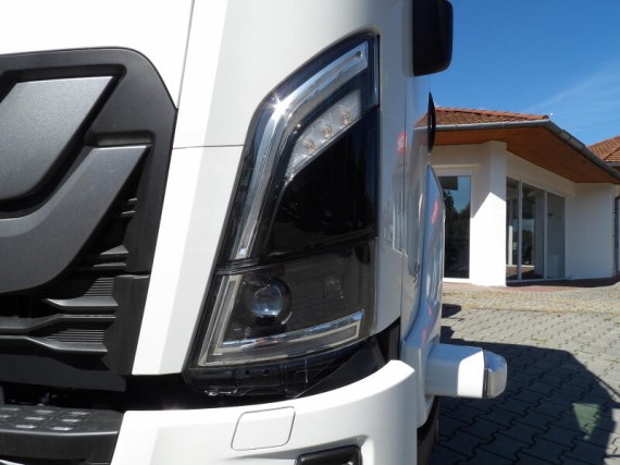 Isuzu F11 5.2L, 240k, MT6, (foto 10)