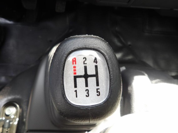 Isuzu M27 3.5t 3.0L 150k MAN5 (foto 23)