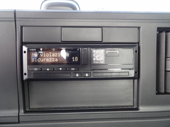 Isuzu F11 5.2L, 240k, MT6, (foto 15)