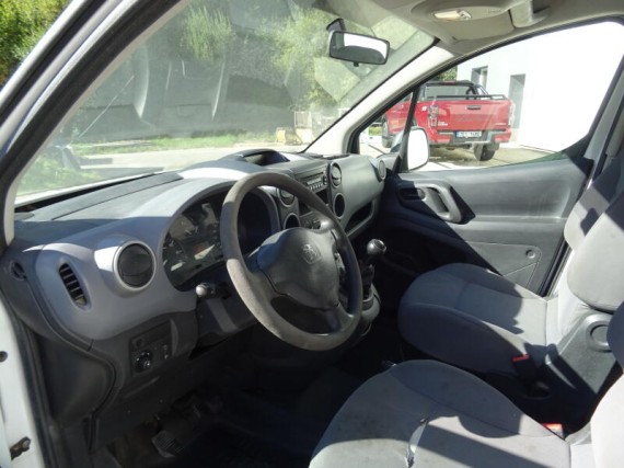 Peugeot Partner Polocombi 1,6HDi 90k MAN5 (foto 15)