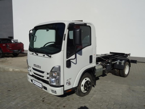 Isuzu M27 3,0L, hákový nosič kontejnerů (foto 2)