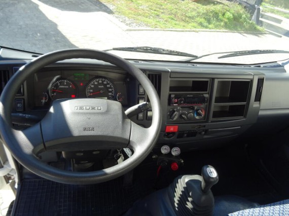 Isuzu M27 3,0L, hákový nosič kontejnerů (foto 15)