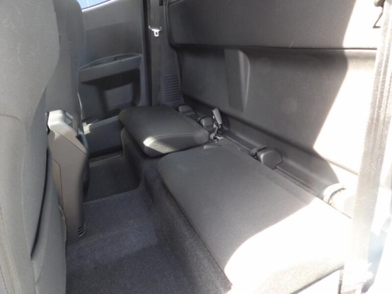 Isuzu D-Max SpaceCab LS 2.2L 163K 8st. A/T (foto 12)