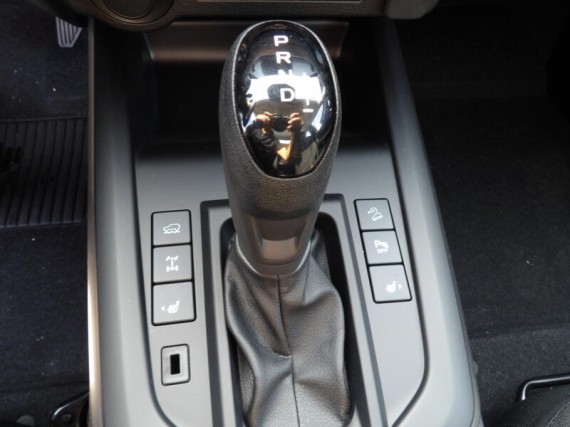 Isuzu D-Max SpaceCab LS 2.2L 163K 8st. A/T (foto 22)
