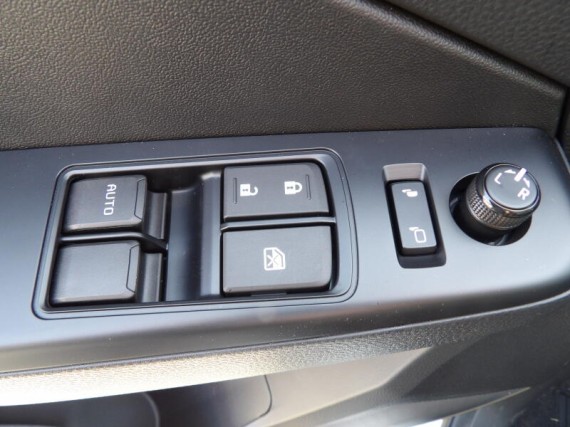 Isuzu D-Max SpaceCab LS 2.2L 163K 8st. A/T (foto 19)