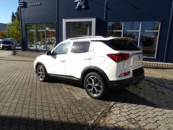 SsangYong Korando 1,5 T-GDi, 120kw, automat (foto 6)