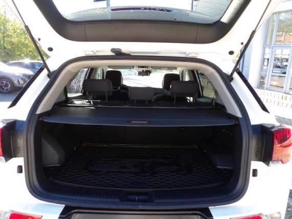 SsangYong Korando 1,5 T-GDi, 120kw, automat (foto 9)
