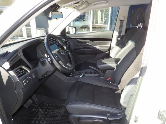 SsangYong Korando 1,5 T-GDi, 120kw, automat (foto 15)