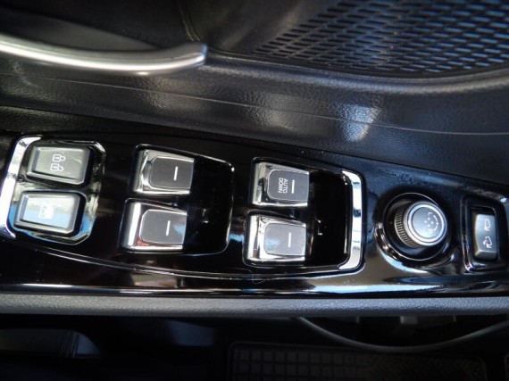 SsangYong Korando 1,5 T-GDi, 120kw, automat (foto 36)