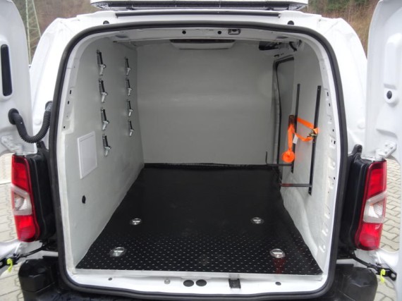 Peugeot Partner PARTNER Furgon L1 (foto 16)