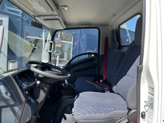 Isuzu M27 3,0L 150k MAN5 (foto 11)