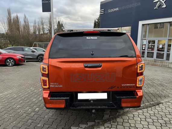 Isuzu D-Max V-Cross Double Cab 4x4 A/T (foto 1)