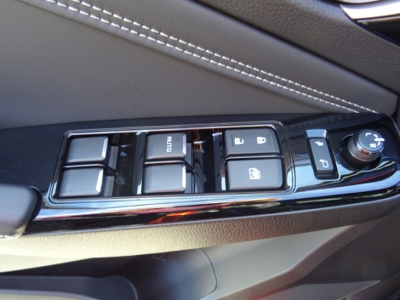 Isuzu D-Max V-Cross Double Cab 4x4 A/T (foto 22)