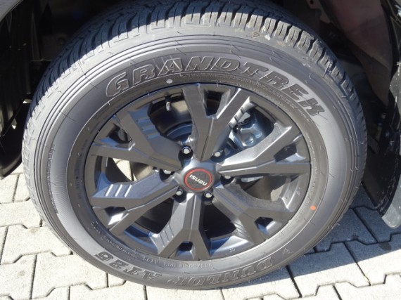 Isuzu D-Max V-Cross Double Cab 4x4 A/T (foto 10)