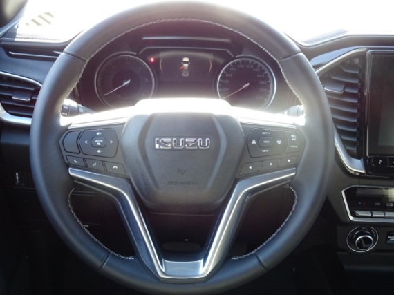 Isuzu D-Max V-Cross Double Cab 4x4 A/T (foto 21)