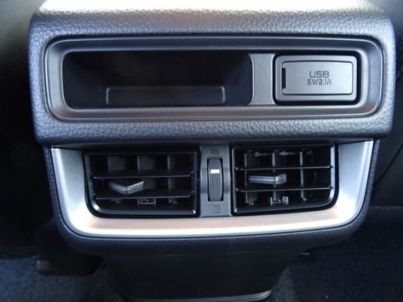 Isuzu D-Max LSE Double Cab 4x4 A/T (foto 16)