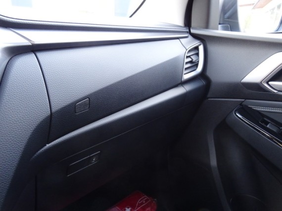 Isuzu D-Max LSE Double Cab 4x4 A/T (foto 37)