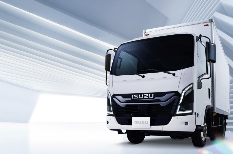 ISUZU M30 (7.5t)